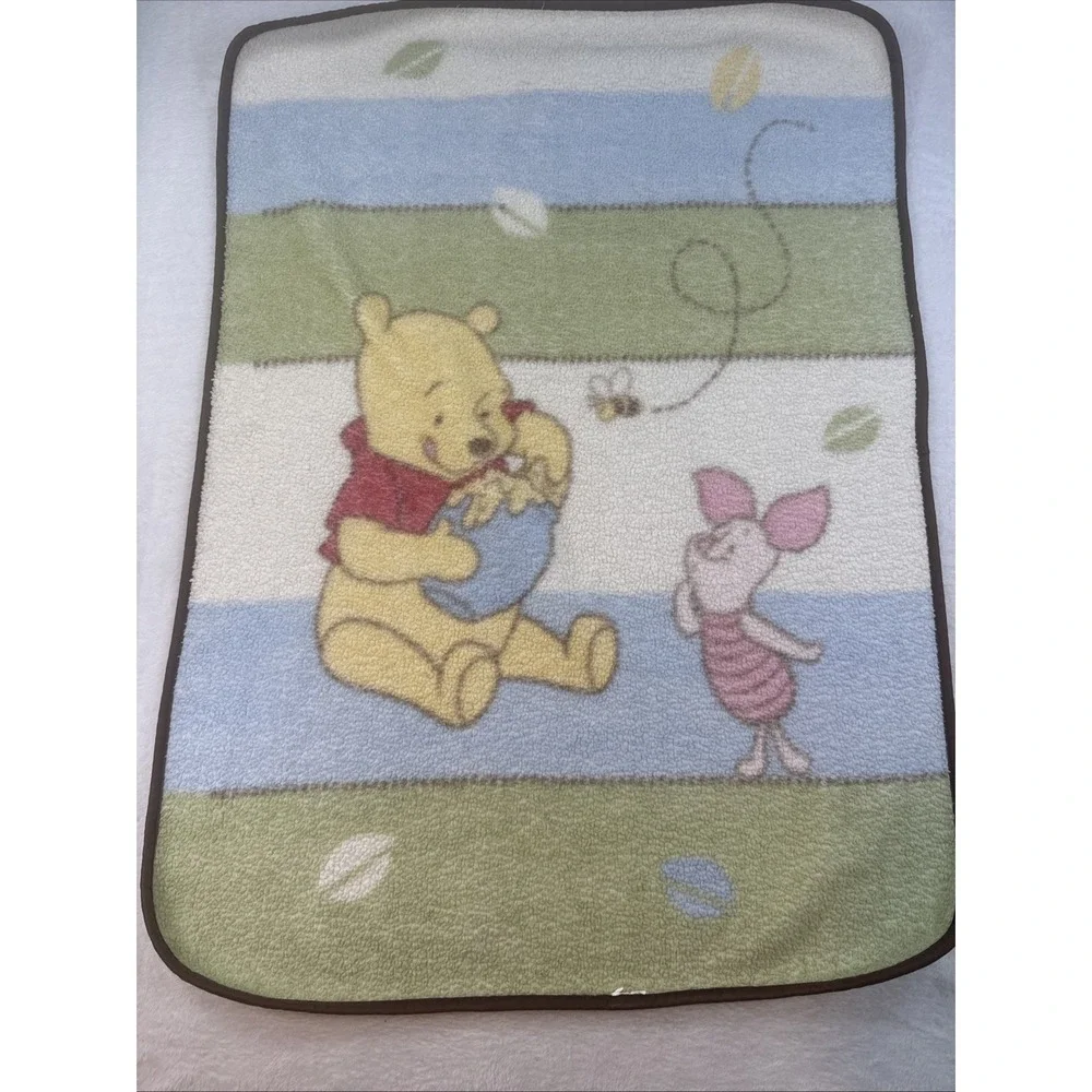 Vintage Winnie the Pooh & Piglet Bee Hunny Nursery Crib Sherpa Blanket 31x41‎